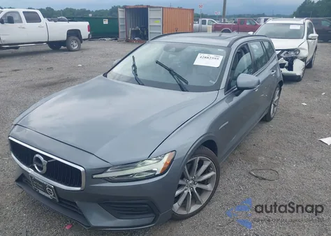2020 Volvo V60 T5 Momentum из США, поврежденный, VIN YV1102EKXL2349034